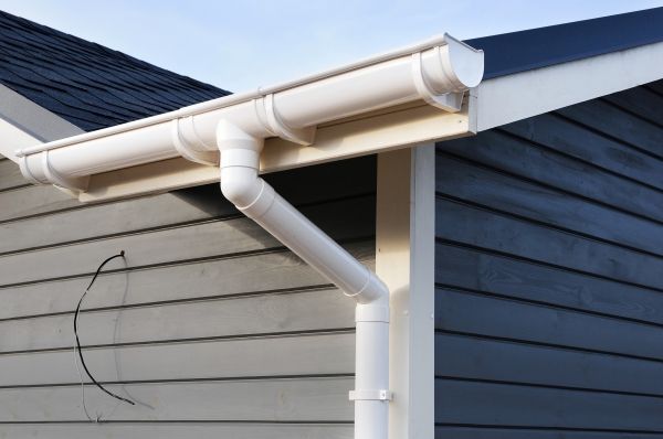 Cost of PVC Rain Gutter Installation in Roseville