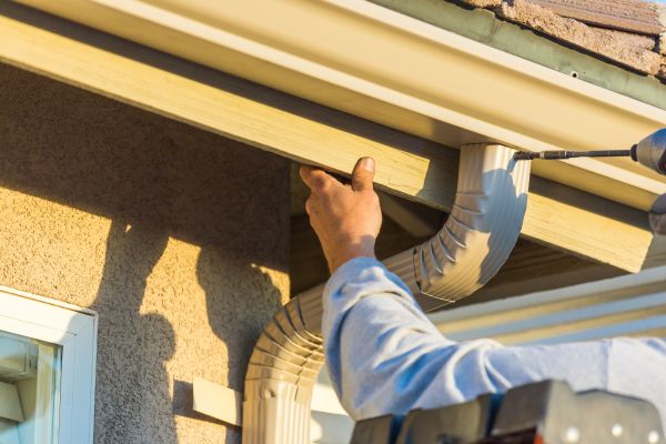 Cost of Aluminum Rain Gutter Service in Roseville